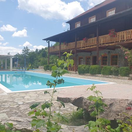 Etno Selo Vrelo & Camping Hostal Berane Exterior foto